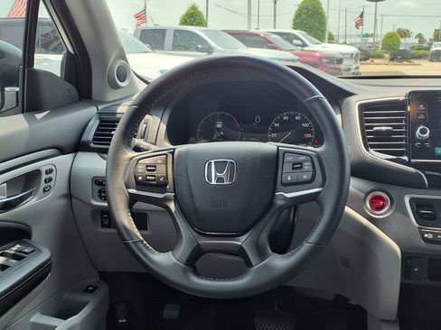 Used 2025 Honda Ridgeline RTL image 12