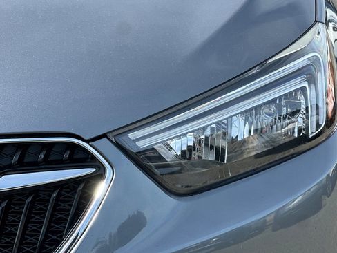 Used 2020 Buick Encore Preferred image 45