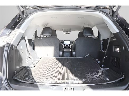 Used 2023 Ford Explorer XLT w/ Equipment Group 202A image 26