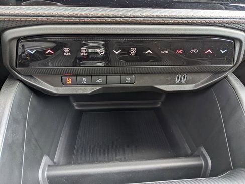 New 2026 Jeep Cherokee Overland image 34