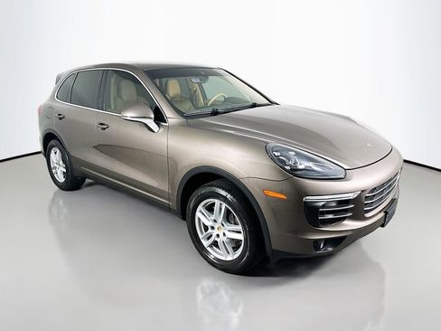 Used 2016 Porsche Cayenne image 7