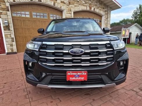 New 2026 Ford Explorer Active w/ Active Comfort Package AWD/4WD image 8