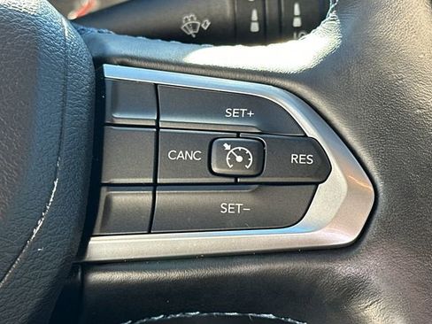 Used 2022 Jeep Compass Latitude w/ Convenience Group image 30