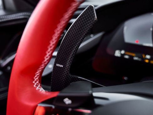 Used 2025 Ferrari SF90 Spider image 53