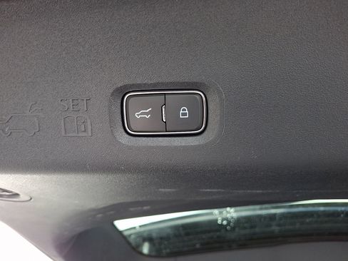 Certified 2025 Ford Expedition Active AWD/4WD image 31