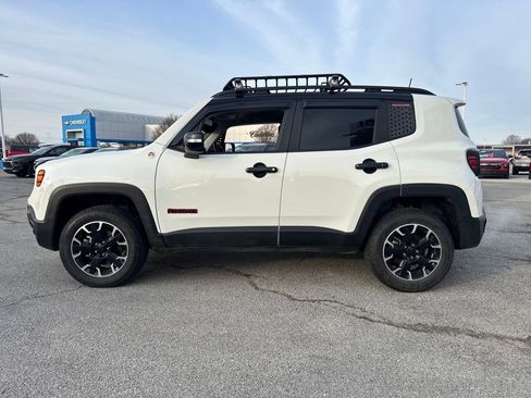 Used 2023 Jeep Renegade Trailhawk w/ Trailhawk Elite Group image 3