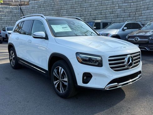 New 2026 Mercedes-Benz GLB 250 4MATIC image 1