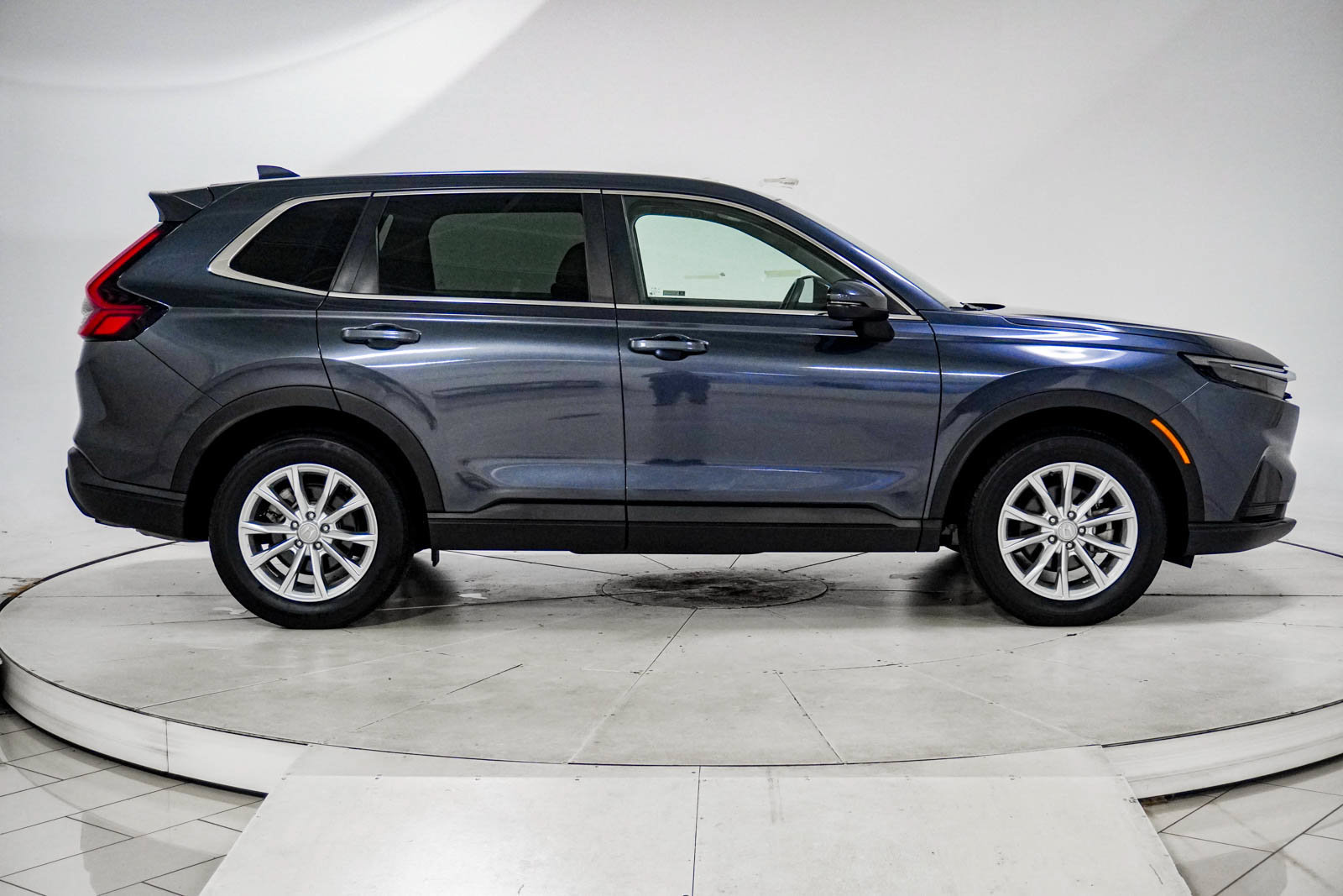 Used 2024 Honda CR-V EX image 11