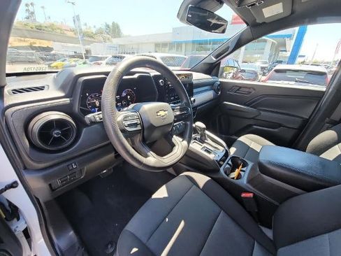 Used 2024 Chevrolet Colorado W/T RWD image 10