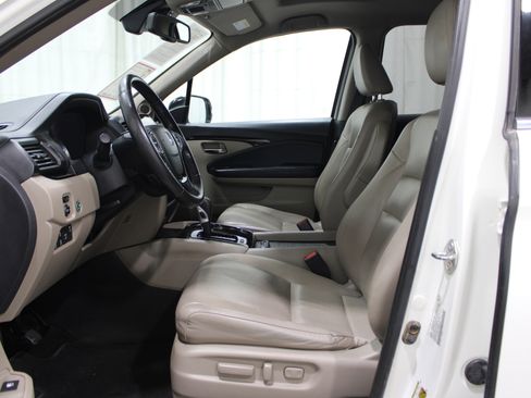 Used 2019 Honda Ridgeline RTL-E image 3