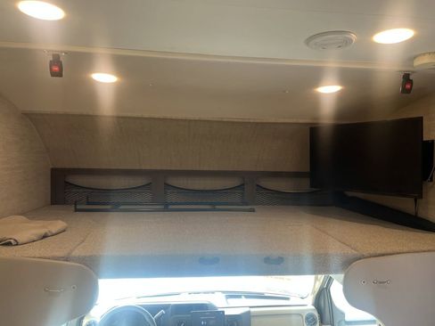 Used 2022 Ford E-450 and Econoline 450 Super Duty w/ Motorhome Prep Package image 42