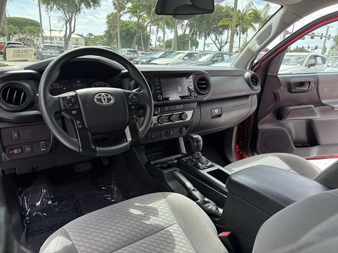 Used 2021 Toyota Tacoma SR AWD/4WD image 35