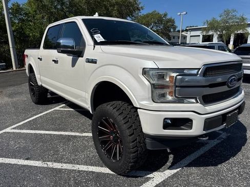 Used 2018 Ford F150 Platinum w/ Equipment Group 701A Luxury AWD/4WD image 3