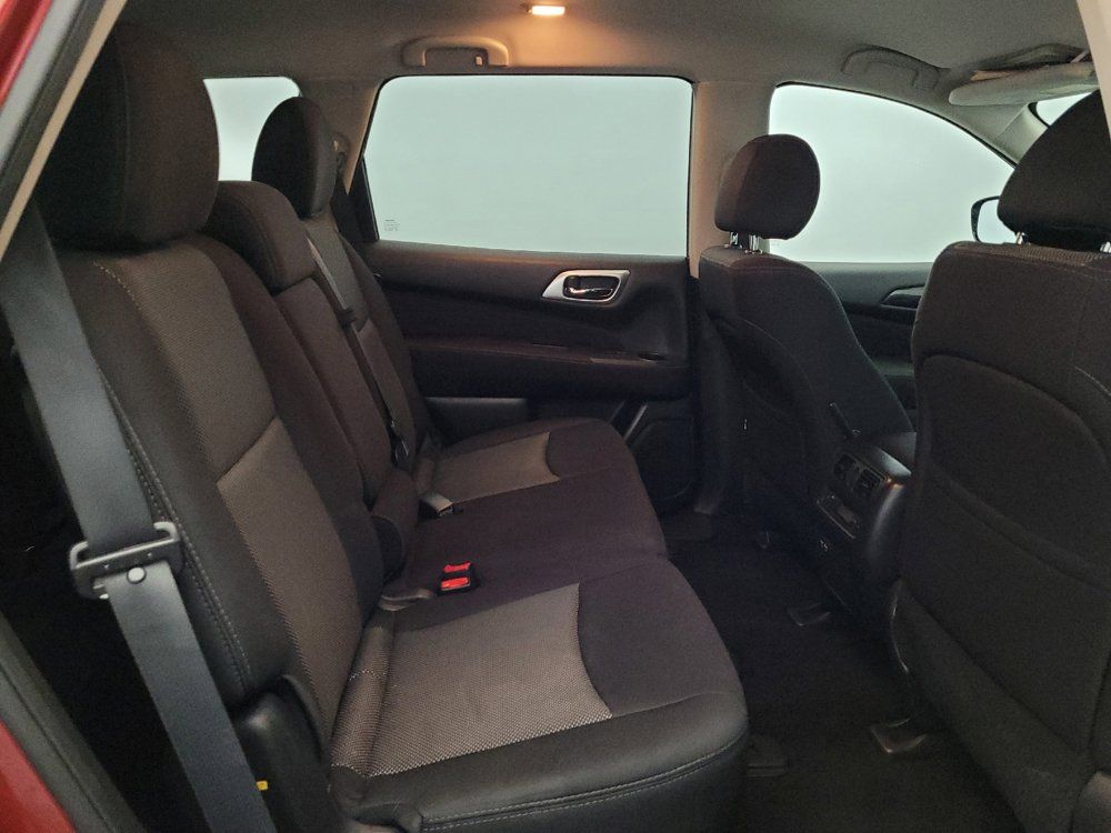 Used 2017 Nissan Pathfinder SV w/ SV Tech Package AWD/4WD image 19