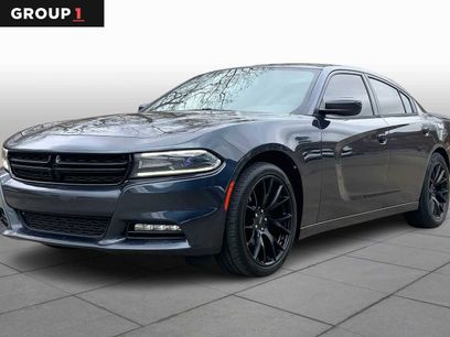 Used 2017 Dodge Charger SXT w/ Driver Confidence Group