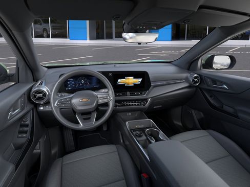 New 2026 Chevrolet Equinox LT w/ Convenience Package II FWD image 13