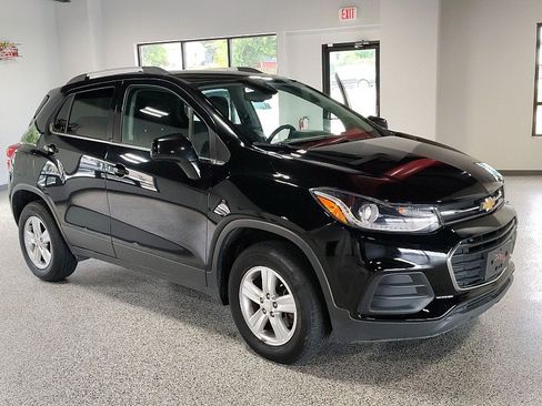 Used 2017 Chevrolet Trax LT AWD/4WD image 14