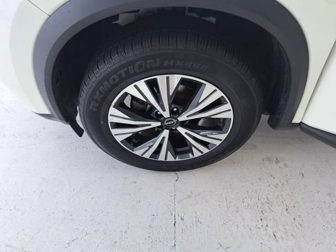Used 2023 Nissan Rogue SV AWD/4WD image 28