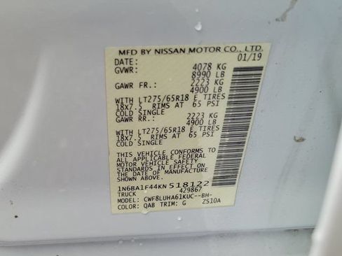 Used 2019 Nissan Titan PRO-4X w/ Pro-4x Convenience Package AWD/4WD image 33