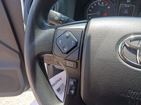 Used 2023 Toyota Tacoma SR RWD image 18