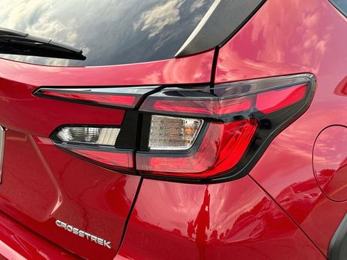 Used 2024 Subaru Crosstrek 2.5i Limited w/ Crosstrek Mirror Package AWD/4WD image 33