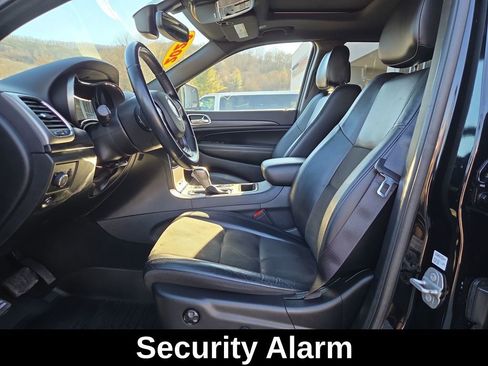 Used 2020 Jeep Grand Cherokee Altitude image 14