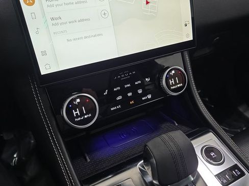 Used 2024 Jaguar F-PACE R-Dynamic S image 24