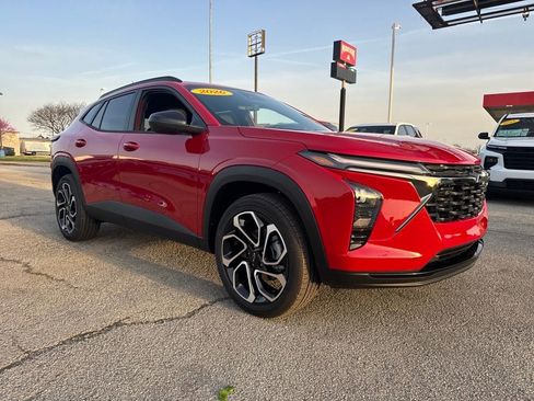New 2026 Chevrolet Trax RS w/ Driver Confidence Package FWD image 9