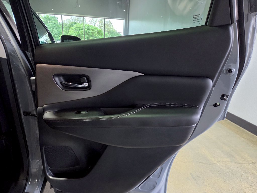 Used 2022 Nissan Murano SV w/ SV Midnight Edition Package AWD/4WD image 20