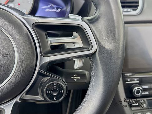Used 2018 Porsche 718 Boxster S image 14