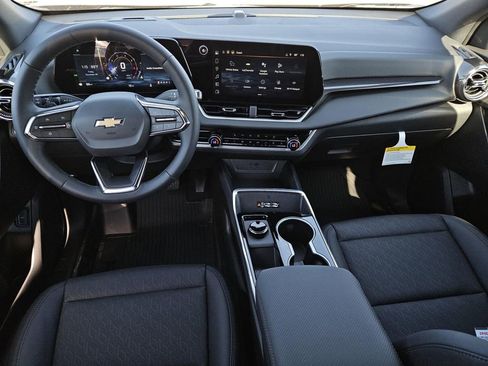 New 2026 Chevrolet Equinox LT image 8