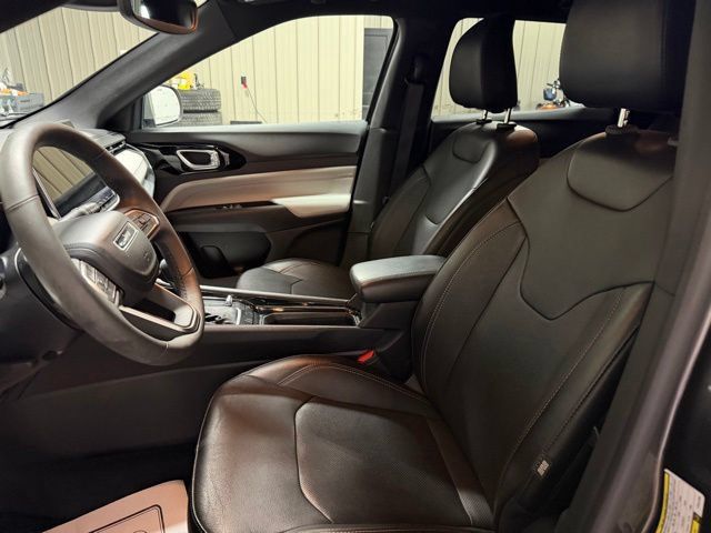 Used 2023 Jeep Compass Limited w/ Elite Group AWD/4WD image 13