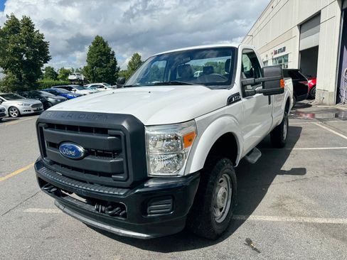 Used 2015 Ford F250 XL w/ Snow Plow Prep Package AWD/4WD image 11