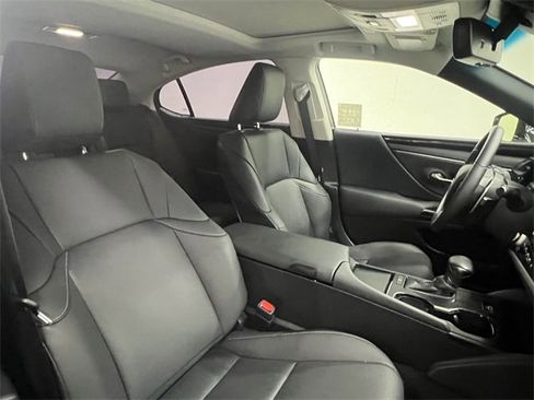 Certified 2024 Lexus ES 350 350 w/ Accessory Package (Z2) image 11