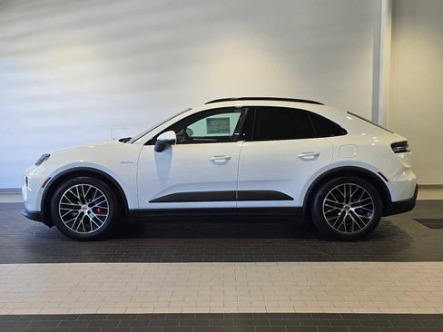 New 2025 Porsche Macan 4S Electric image 2