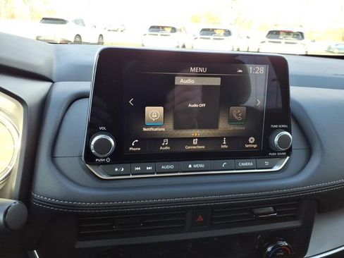 New 2026 Nissan Rogue SV FWD image 12