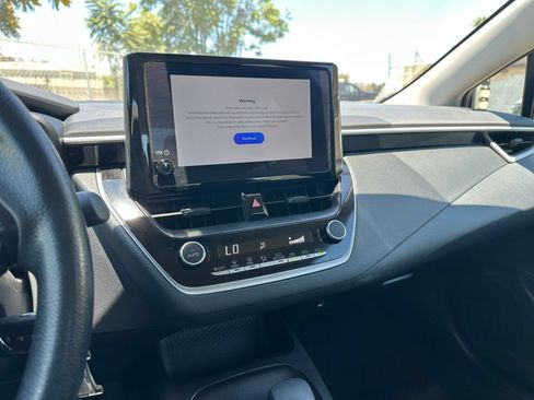 Used 2025 Toyota Corolla LE FWD image 20