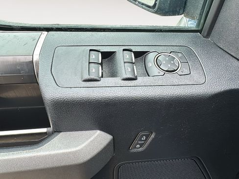 Used 2019 Ford F150 Raptor w/ Equipment Group 801A Mid AWD/4WD image 12