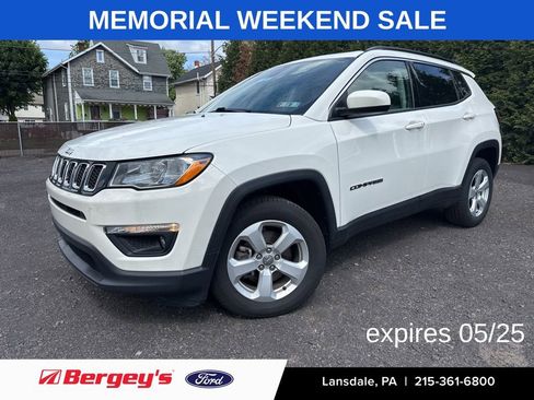 Used 2021 Jeep Compass Latitude w/ Convenience Group AWD/4WD image 1