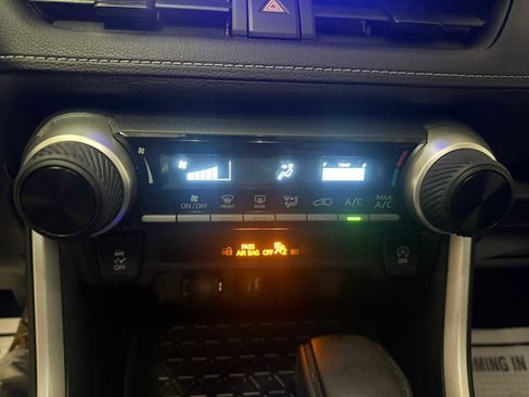 Certified 2023 Toyota RAV4 LE image 33