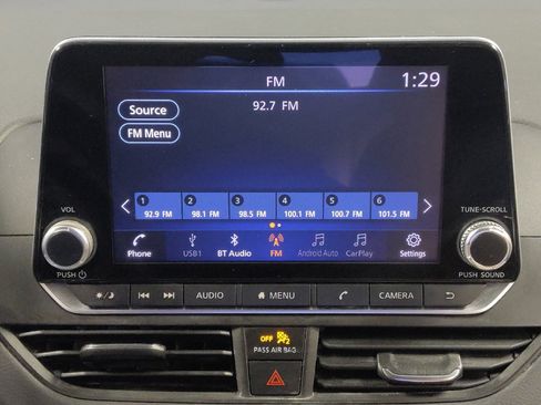 Used 2022 Nissan Altima 2.5 SV w/ SV Premium Package FWD image 25
