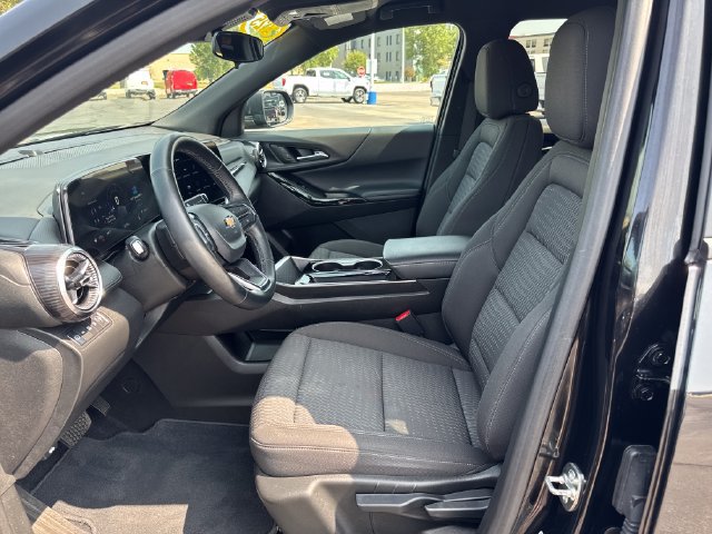 Used 2025 Chevrolet Equinox LT AWD/4WD image 9