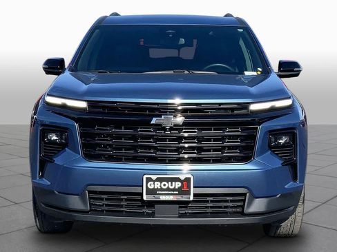 Used 2025 Chevrolet Traverse LT w/ Midnight/Sport Edition FWD image 4