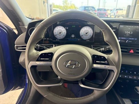 Used 2021 Hyundai Elantra SEL w/ Convenience Package FWD image 25