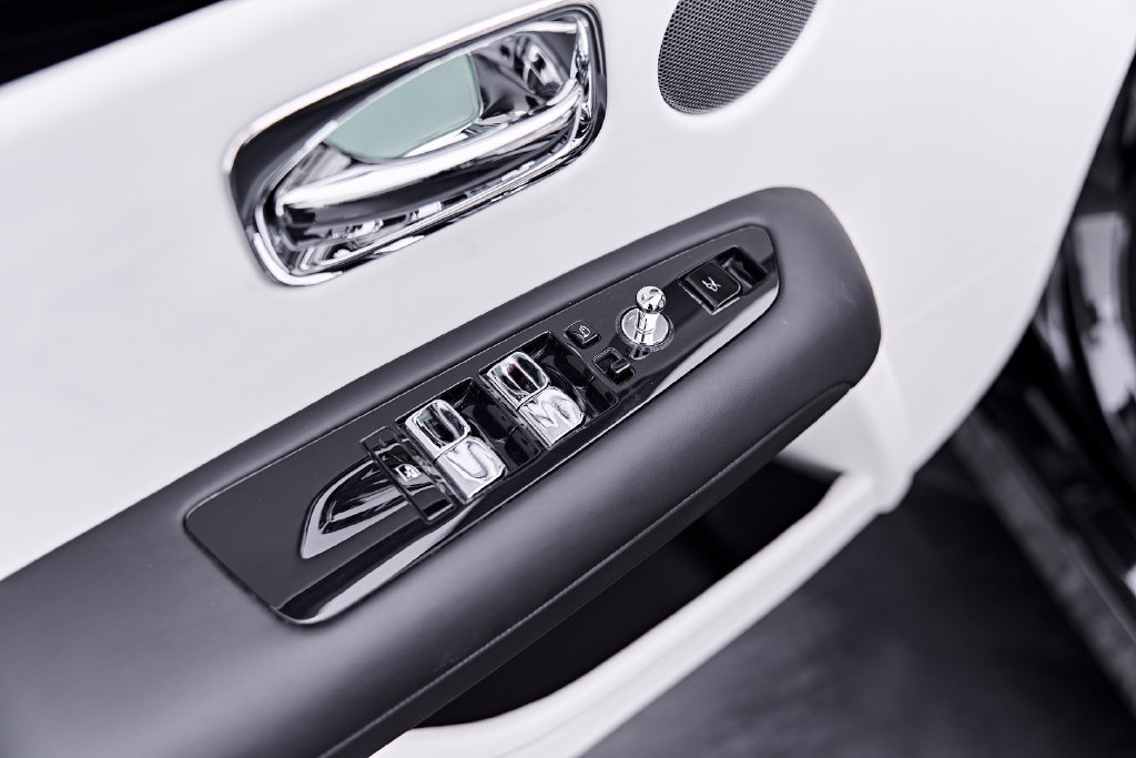 Used 2026 Rolls-Royce Ghost AWD/4WD image 60