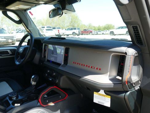 New 2026 Ford Bronco Outer Banks AWD/4WD image 11