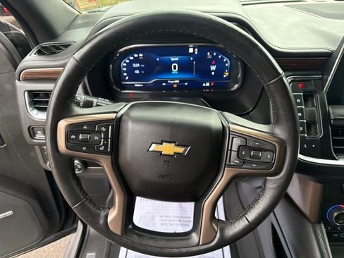 Used 2023 Chevrolet Tahoe High Country w/ Premium Package 2 AWD/4WD image 15