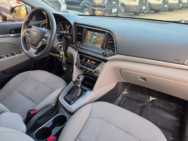 Used 2017 Hyundai Elantra SE FWD image 20