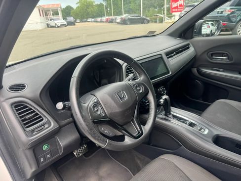 Used 2019 Honda HR-V Sport image 15