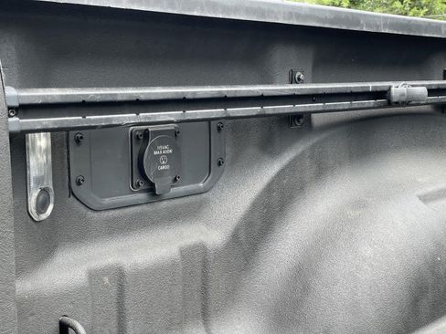 Used 2025 RAM 1500 Big Horn RWD image 49